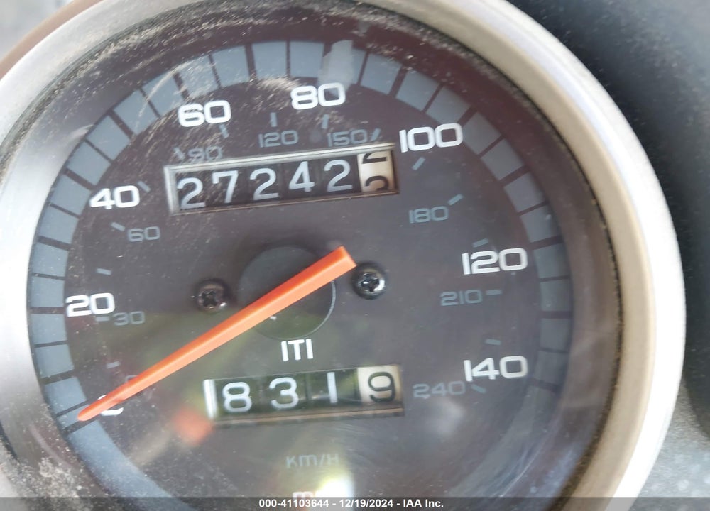 2004 MOTO GUZZI V11 VIN: ZGUKTC0214M111235