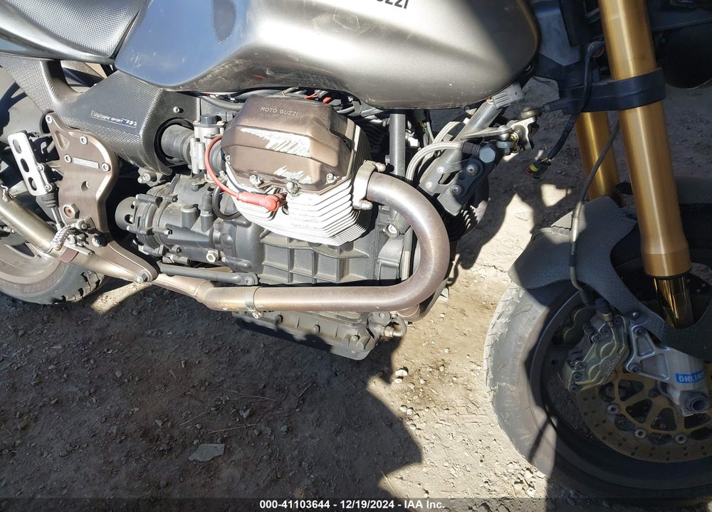 2004 MOTO GUZZI V11 VIN: ZGUKTC0214M111235