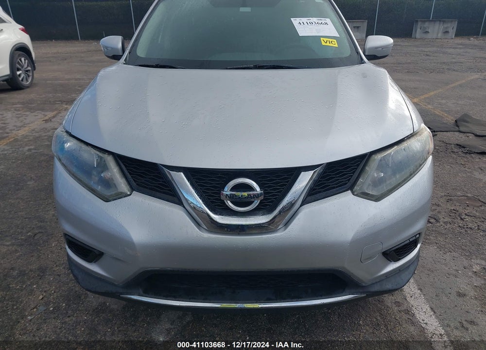 2015 NISSAN ROGUE S VIN: 5N1AT2MT9FC814565