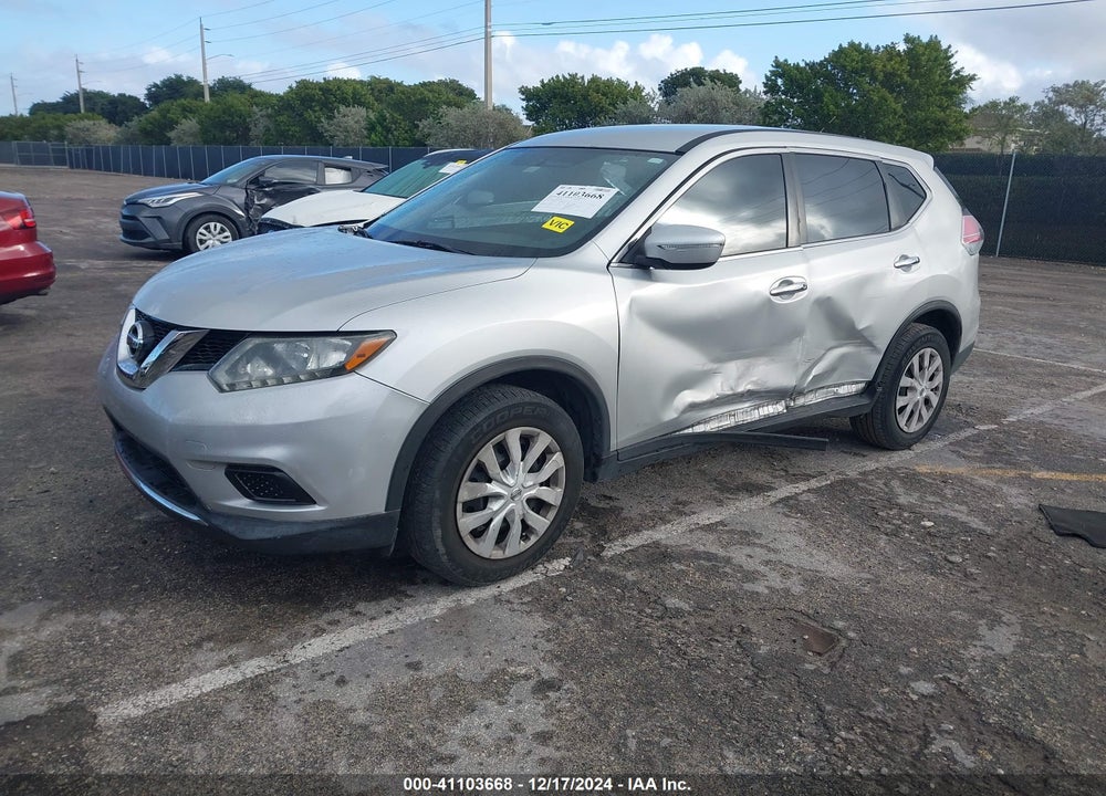 2015 NISSAN ROGUE S VIN: 5N1AT2MT9FC814565
