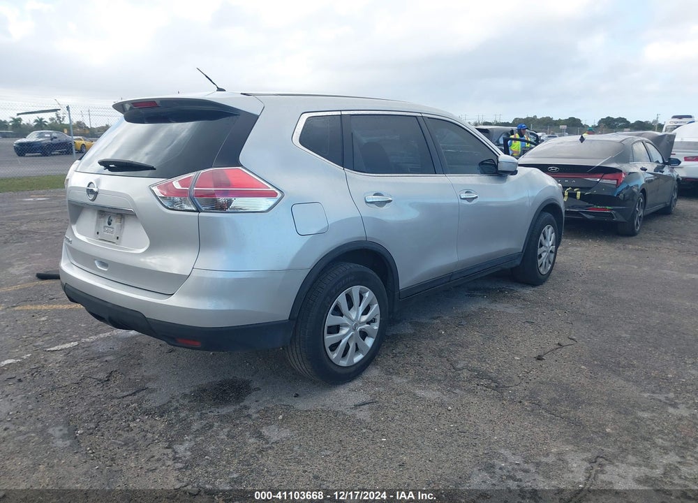 2015 NISSAN ROGUE S VIN: 5N1AT2MT9FC814565