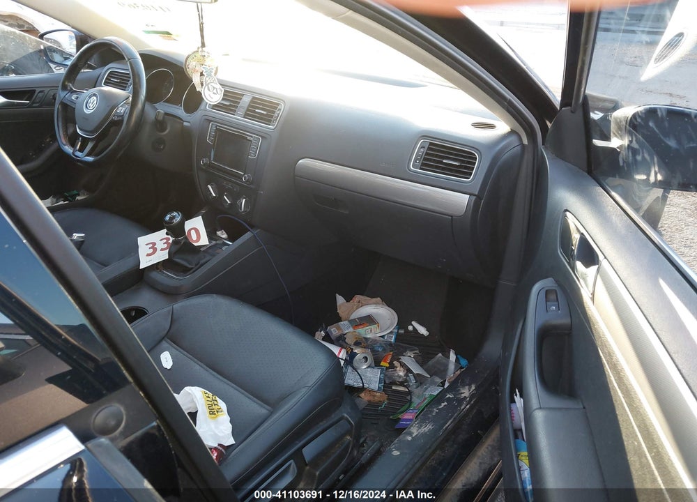 2017 VOLKSWAGEN JETTA 1.4T SE VIN: 3VWB67AJ7HM225142