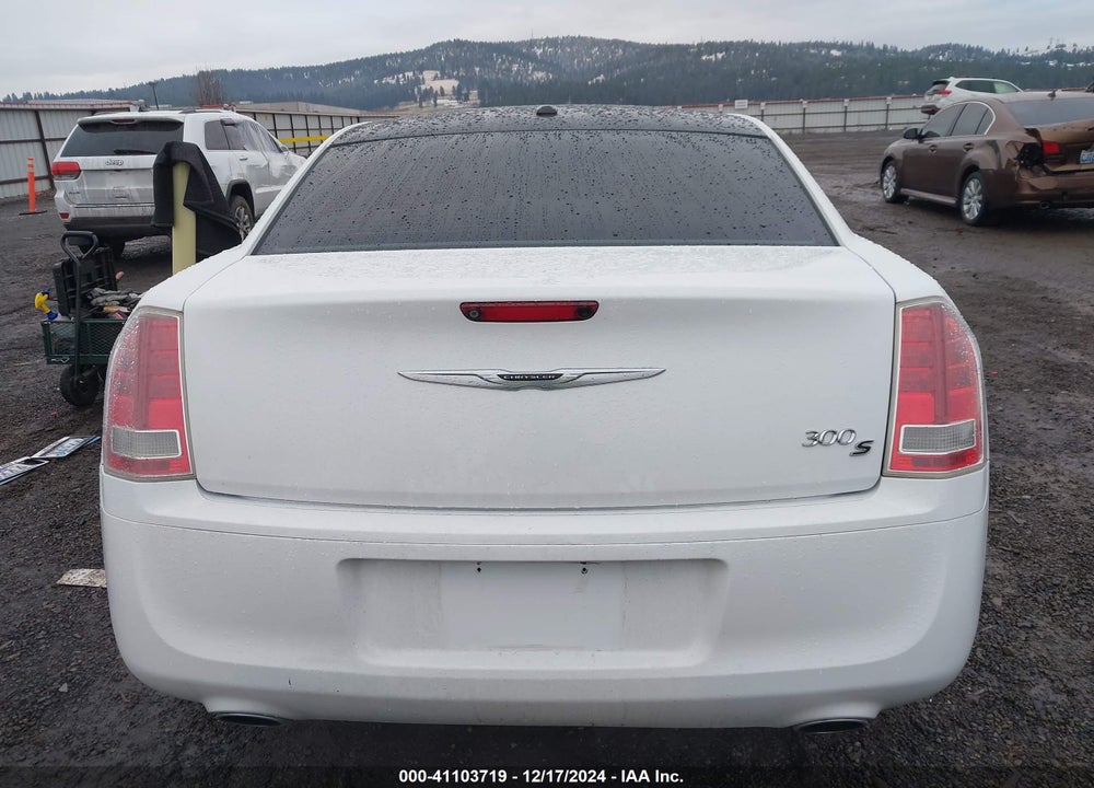 2014 CHRYSLER 300 300S VIN: 2C3CCABG3EH180988