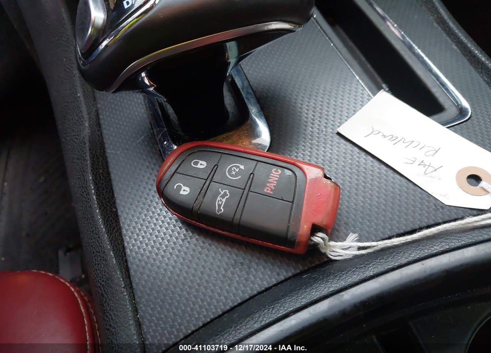 2014 CHRYSLER 300 300S VIN: 2C3CCABG3EH180988