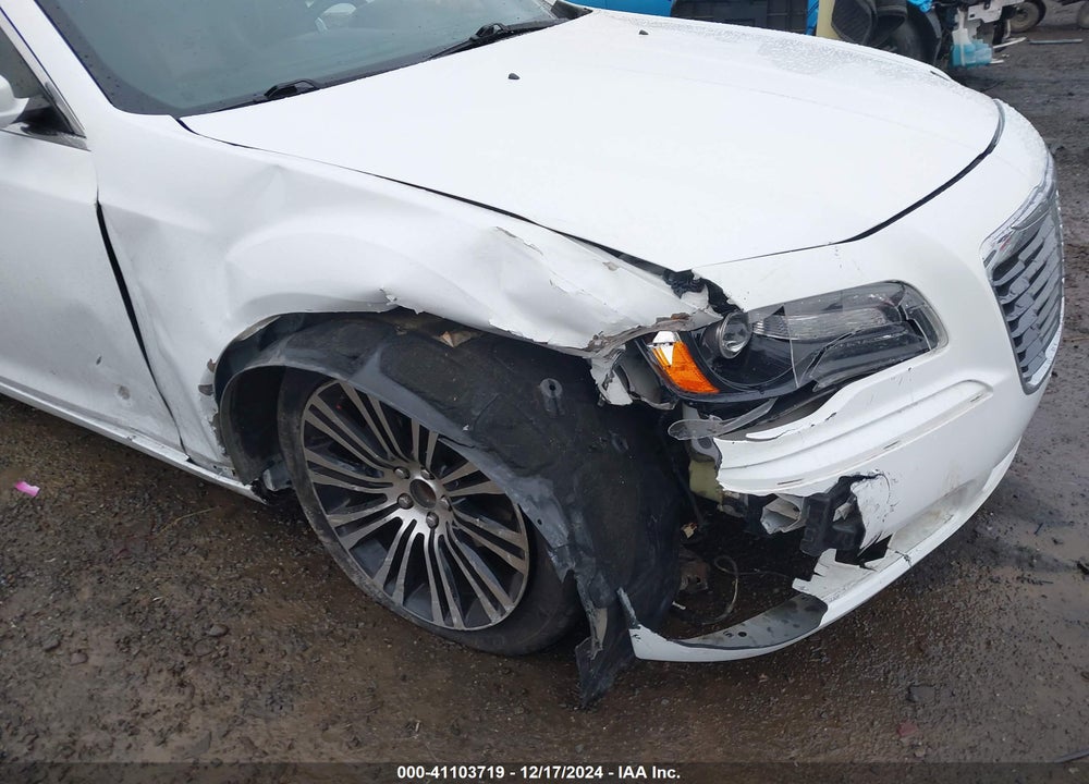 2014 CHRYSLER 300 300S VIN: 2C3CCABG3EH180988