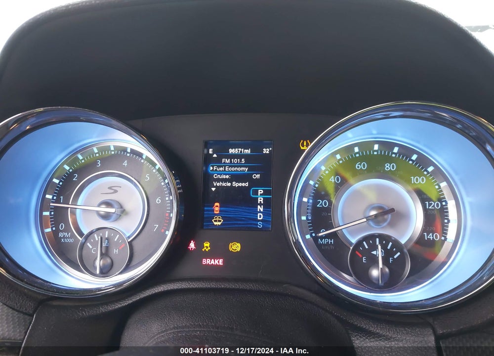 2014 CHRYSLER 300 300S VIN: 2C3CCABG3EH180988