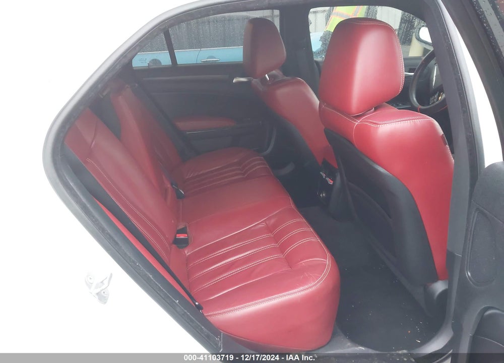 2014 CHRYSLER 300 300S VIN: 2C3CCABG3EH180988
