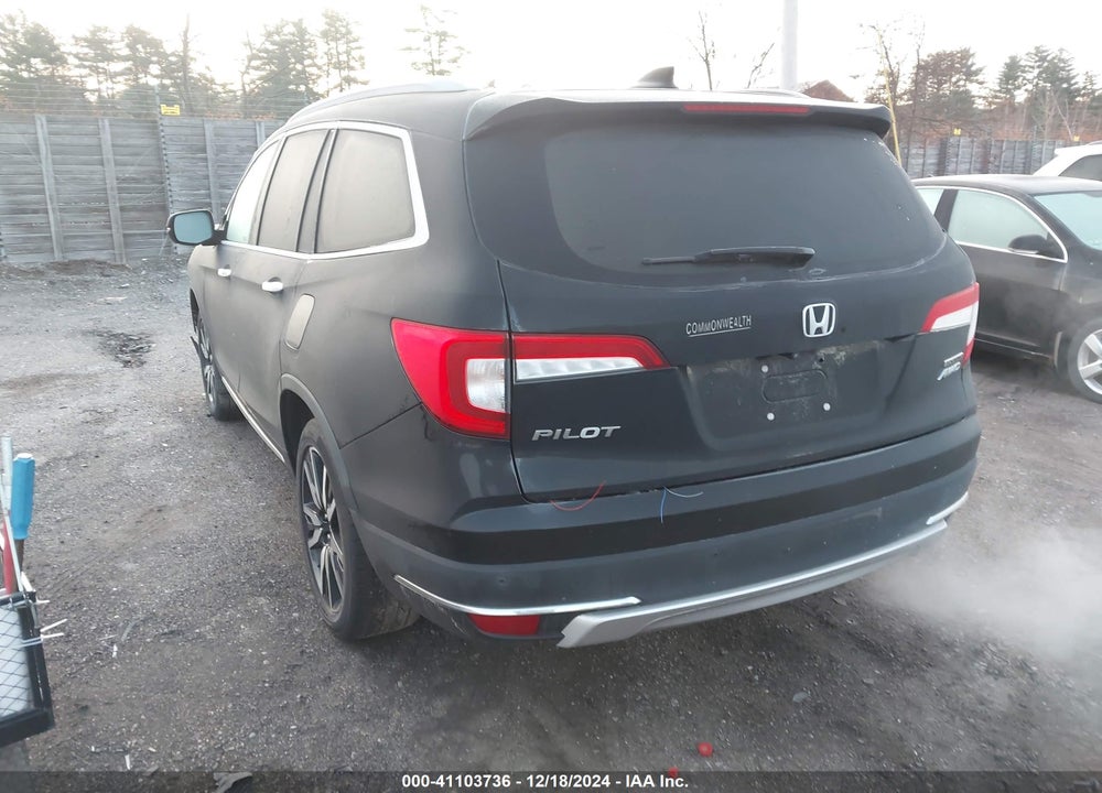 2020 HONDA PILOT AWD TOURING 8 PASSENGER VIN: 5FNYF6H98LB057107