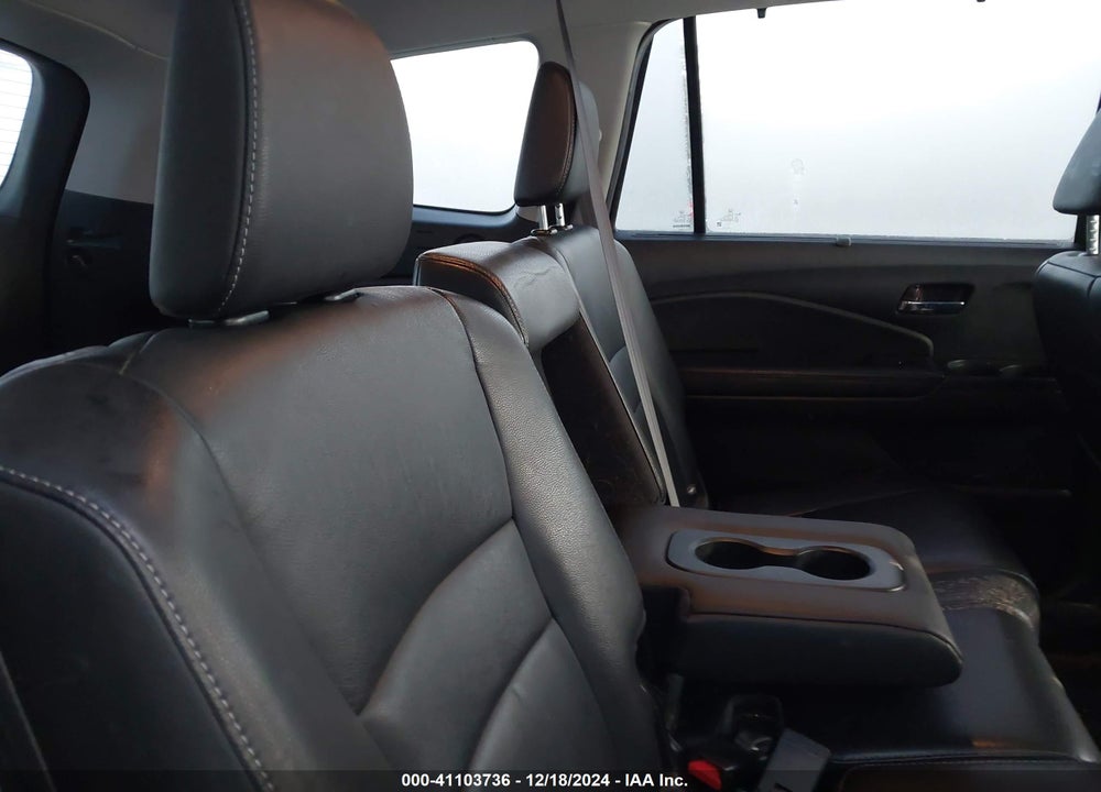 2020 HONDA PILOT AWD TOURING 8 PASSENGER VIN: 5FNYF6H98LB057107