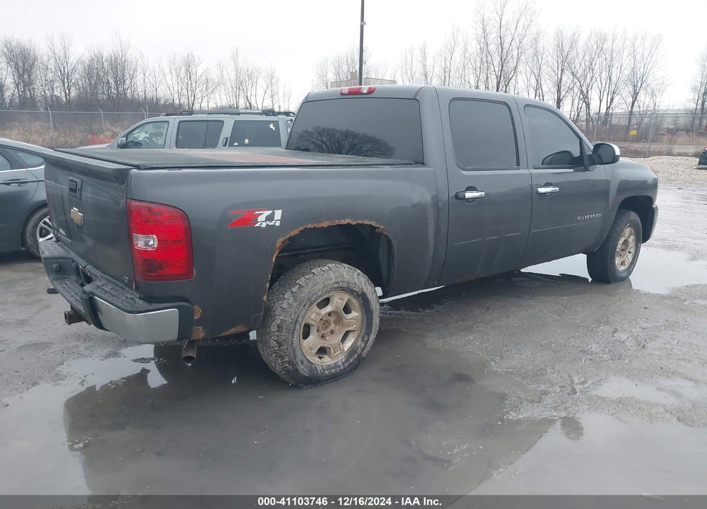 2011 CHEVROLET SILVERADO 1500 LT VIN: 3GCPKSE34BG124312