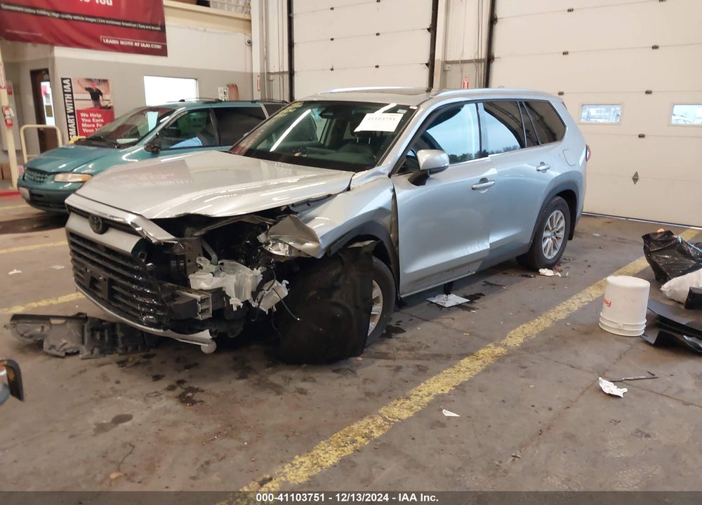 2024 TOYOTA GRAND HIGHLANDER XLE VIN: 5TDAAAB55RS013384