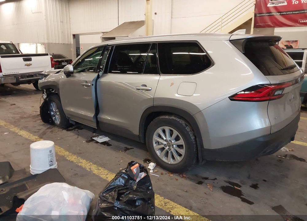 2024 TOYOTA GRAND HIGHLANDER XLE VIN: 5TDAAAB55RS013384