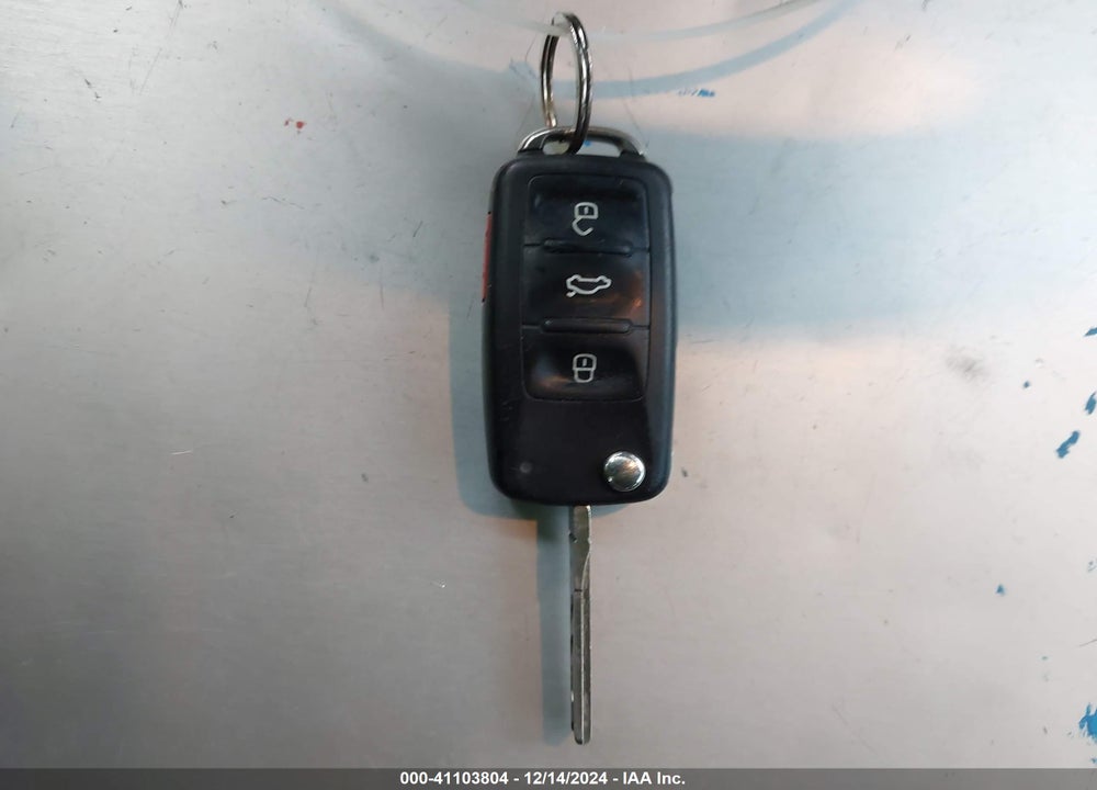 2017 VOLKSWAGEN TIGUAN 2.0T/2.0T S VIN: WVGAV7AX0HK012865