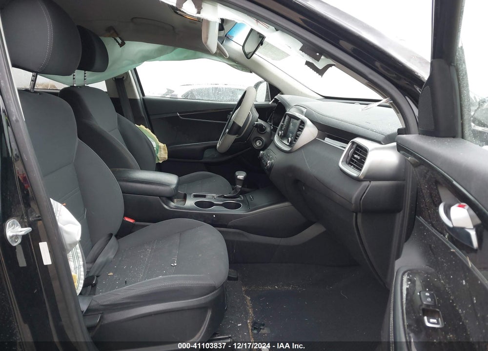 2019 KIA SORENTO 2.4L LX VIN: 5XYPG4A34KG458244