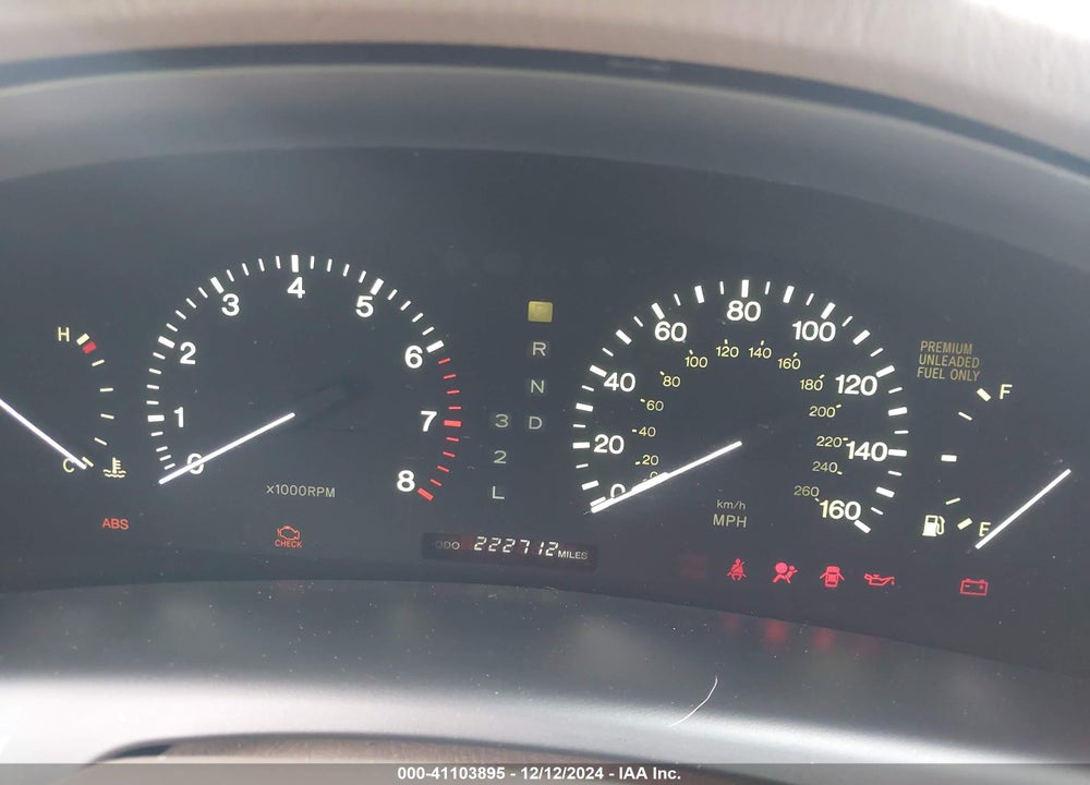 1996 LEXUS LS 400 VIN: JT8BH22F9T0045133