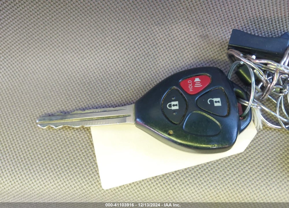 2011 TOYOTA RAV4 VIN: 2T3ZF4DV0BW100486