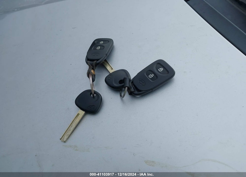 2013 HYUNDAI ACCENT GLS VIN: KMHCU4AE8DU338839