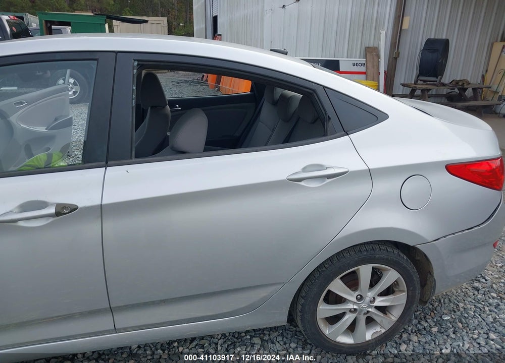 2013 HYUNDAI ACCENT GLS VIN: KMHCU4AE8DU338839