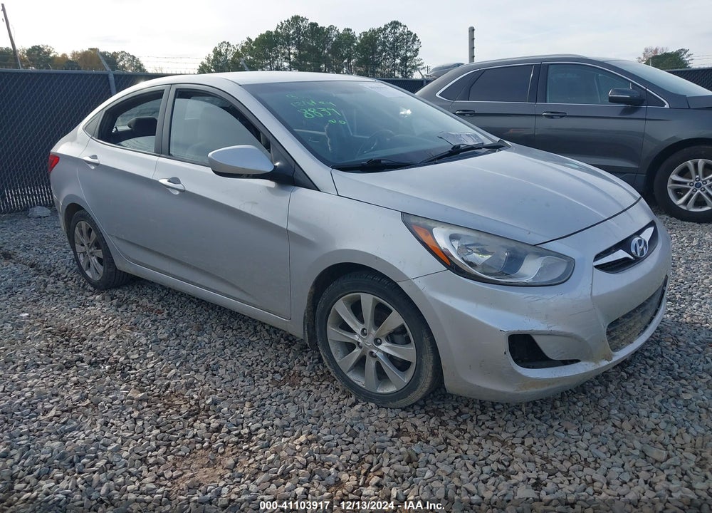 2013 HYUNDAI ACCENT GLS VIN: KMHCU4AE8DU338839