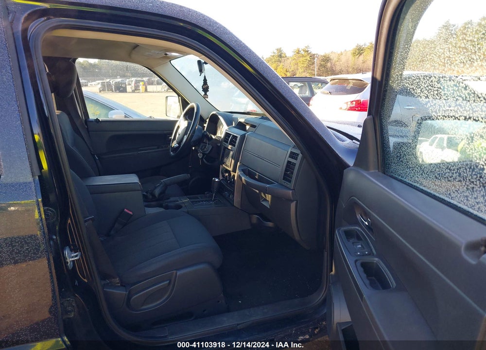 2011 JEEP LIBERTY SPORT VIN: 1J4PN2GK5BW564238