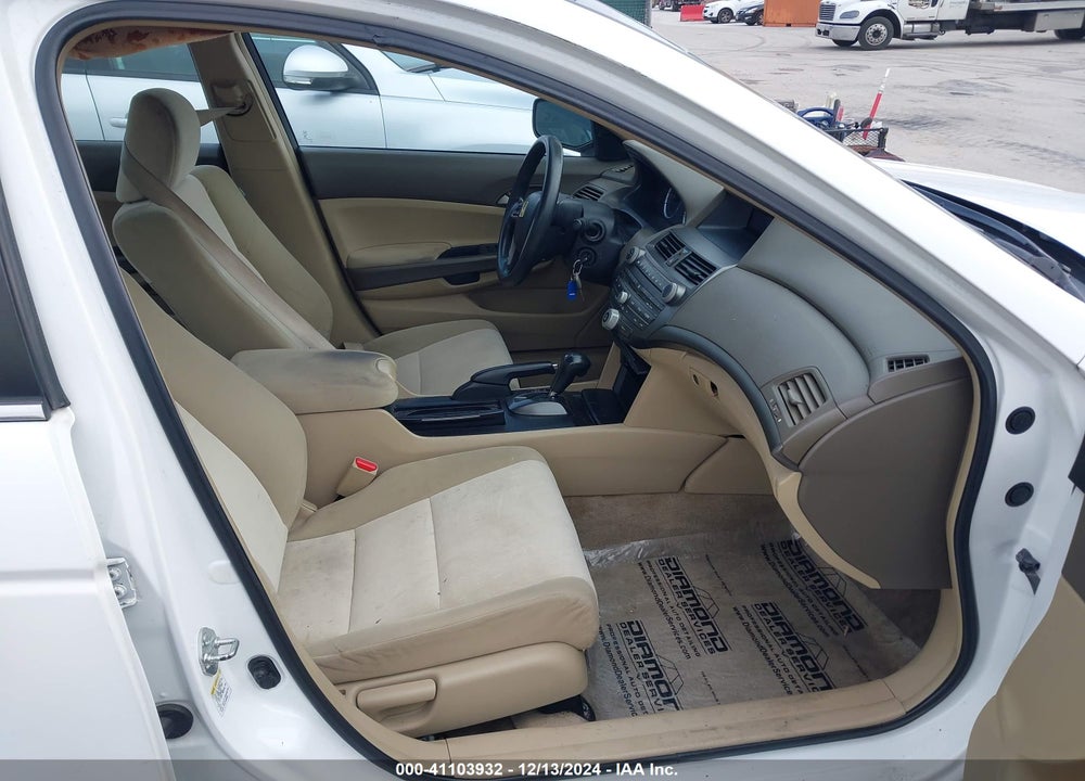 2008 HONDA ACCORD 2.4 LX VIN: 1HGCP26308A094328