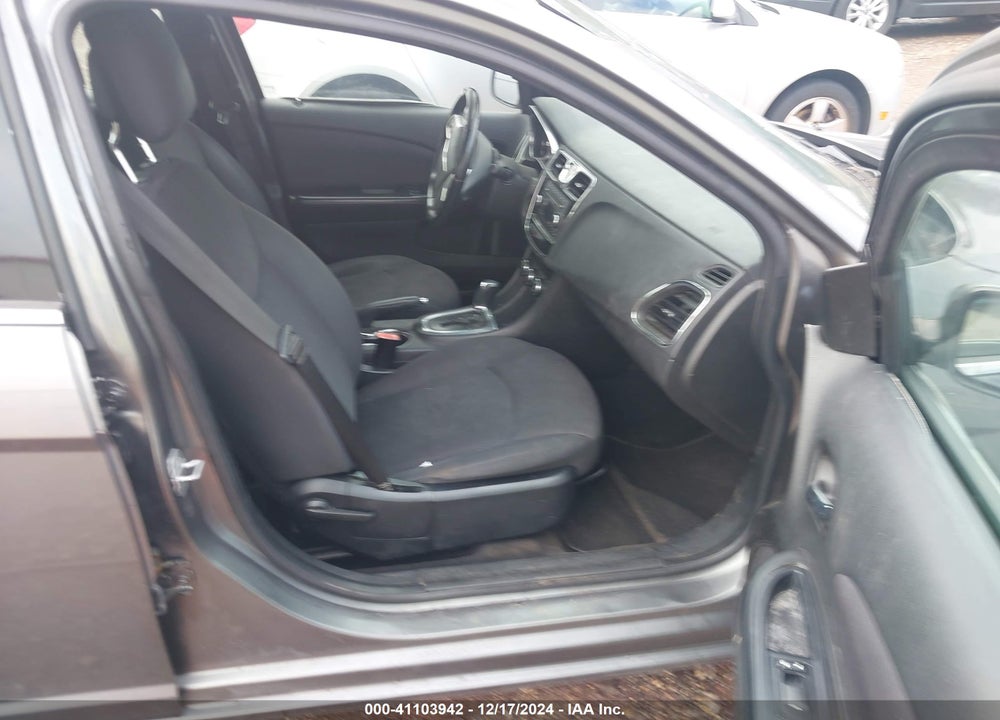 2013 CHRYSLER 200 VIN: 1C3CCBBG4DN514781