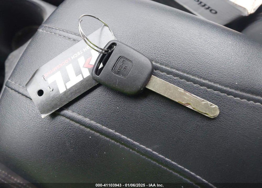 2005 HONDA ACCORD 2.4 EX VIN: 1HGCM56845A050902