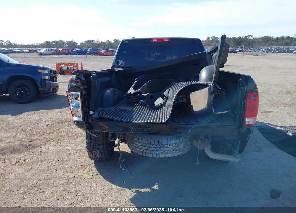 2019 RAM 1500 CLASSIC VIN: 1C6RR7TT4KS606315