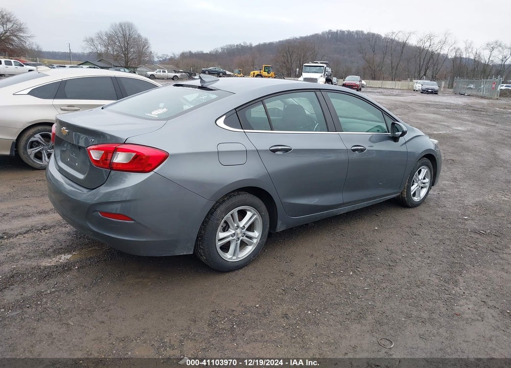 2018 CHEVROLET CRUZE LT AUTO VIN: 1G1BE5SM9J7164694
