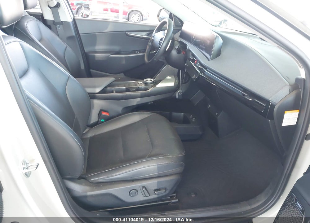 2022 KIA EV6 WIND VIN: KNDC34LA5N5058082