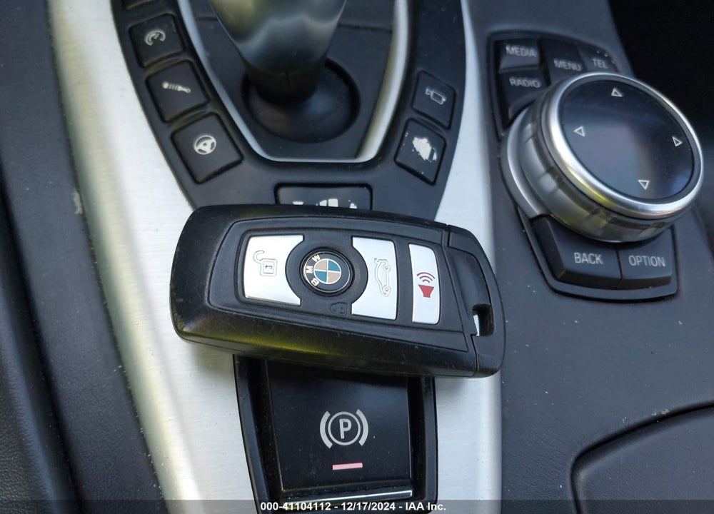 2014 BMW M5 VIN: WBSFV9C55ED592981