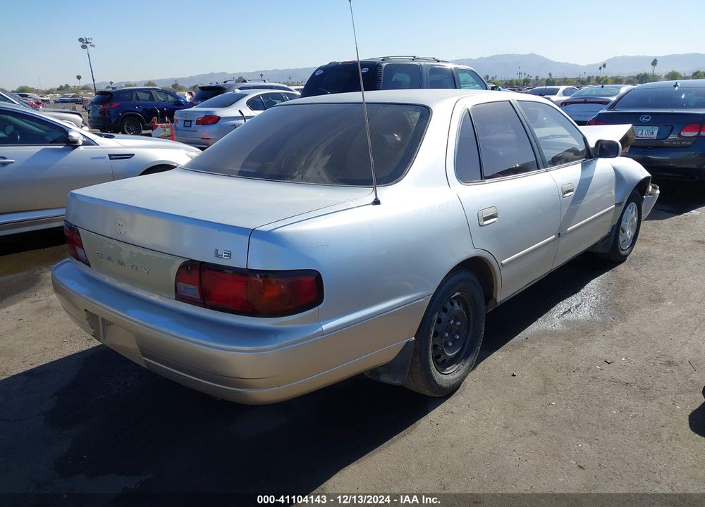 1995 TOYOTA CAMRY LE VIN: JT2SK12E3S0330874