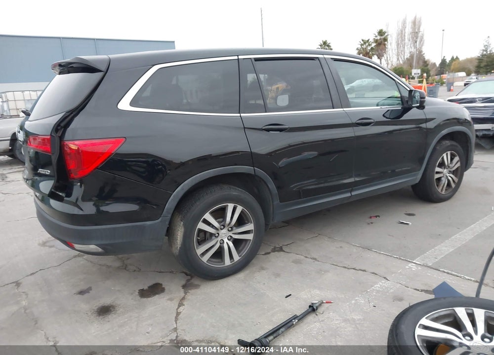 2018 HONDA PILOT EX-L VIN: 5FNYF6H51JB004324