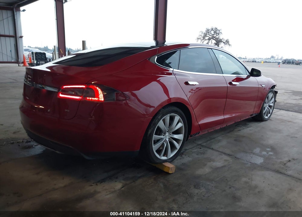 2014 TESLA MODEL S P85 VIN: 5YJSA1H13EFP56245
