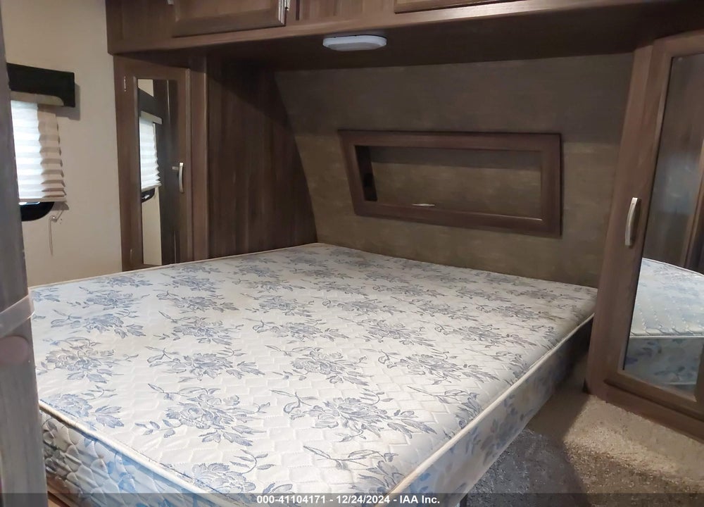 2018 COACHMEN 289TBSS VIN: 5ZT2CXUB0JF014398