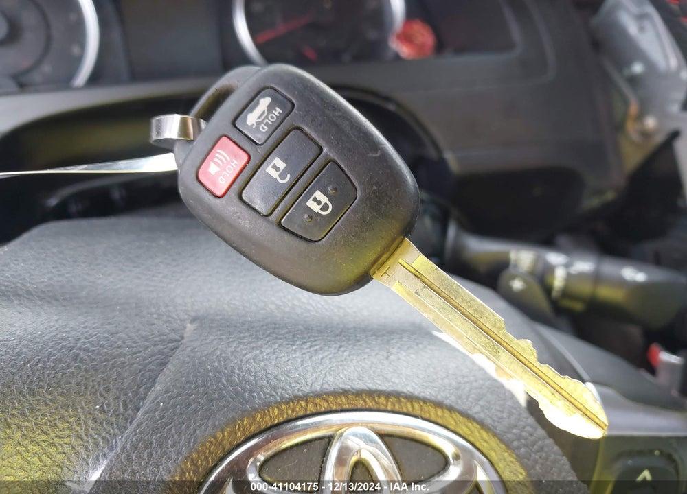 2017 TOYOTA CAMRY SE VIN: 4T1BF1FK7HU434843