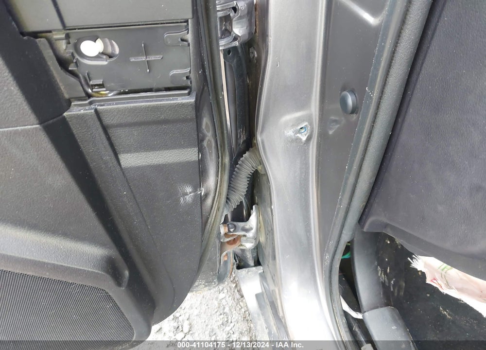 2017 TOYOTA CAMRY SE VIN: 4T1BF1FK7HU434843