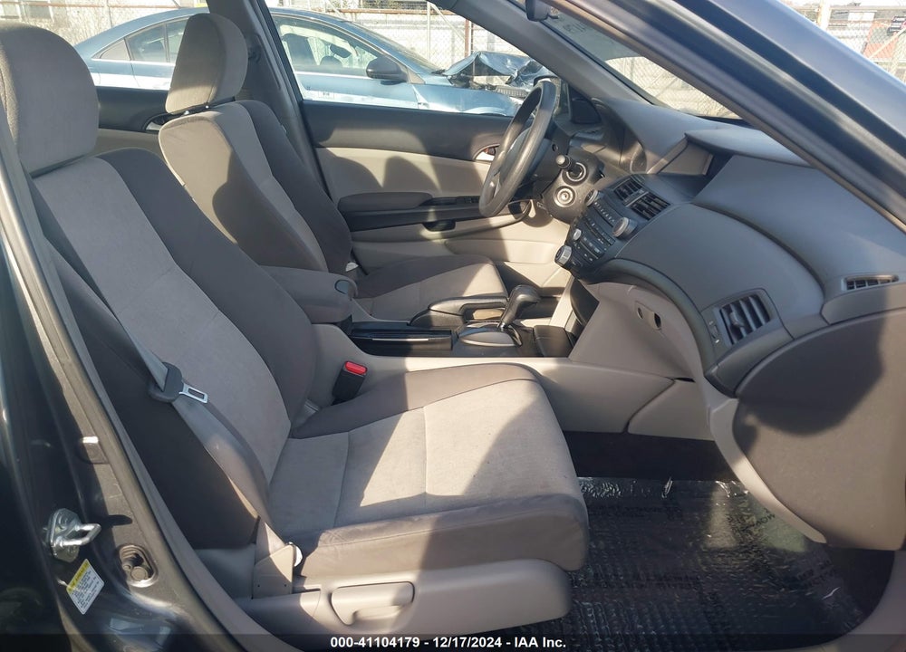 2008 HONDA ACCORD 2.4 LX-P VIN: 1HGCP26498A163932