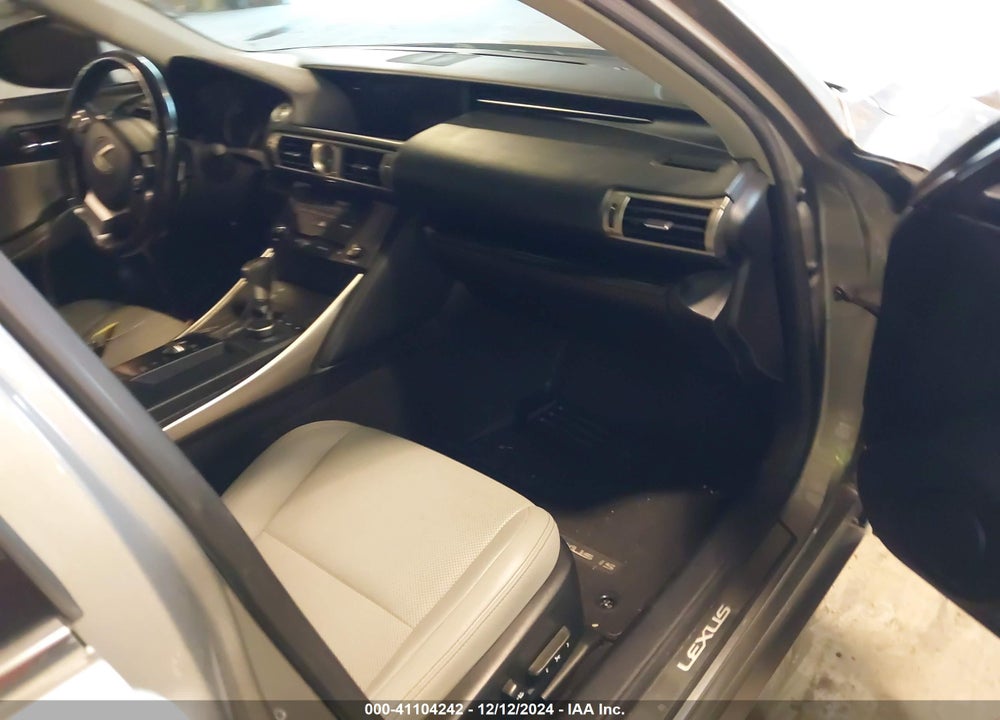 2015 LEXUS IS 250 VIN: JTHBF1D23F5071115