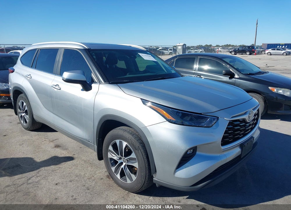 2023 TOYOTA HIGHLANDER HYBRID XLE VIN: 5TDKBRCH3PS136588