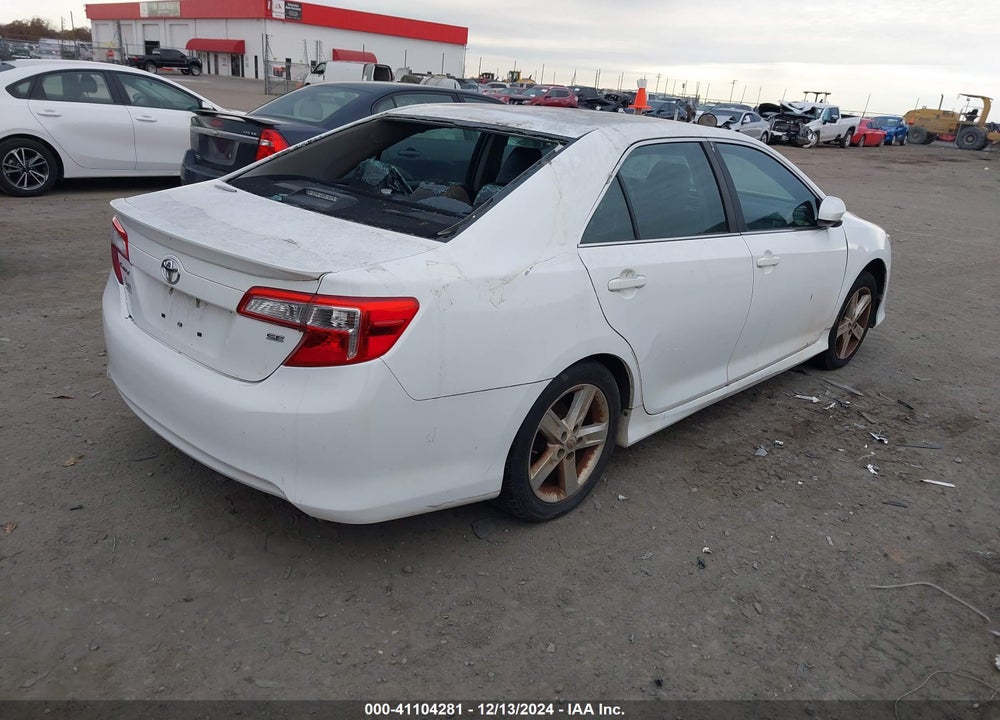 2014 TOYOTA CAMRY SE VIN: 4T1BF1FK9EU418736