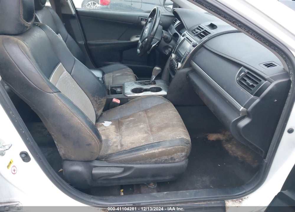 2014 TOYOTA CAMRY SE VIN: 4T1BF1FK9EU418736
