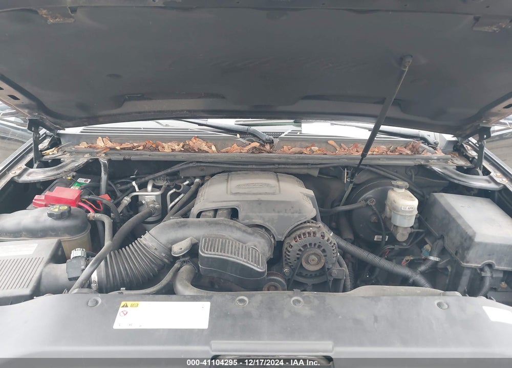 2011 CADILLAC ESCALADE VIN: 1GYS4AEF5BR271967