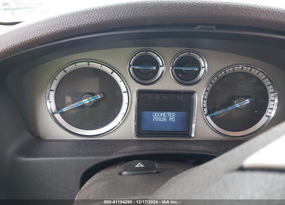 2011 CADILLAC ESCALADE VIN: 1GYS4AEF5BR271967
