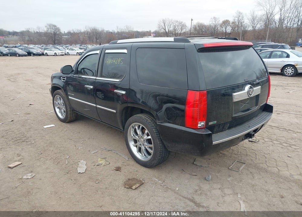 2011 CADILLAC ESCALADE VIN: 1GYS4AEF5BR271967