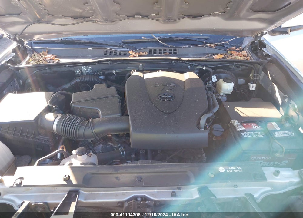 2019 TOYOTA TACOMA SR5 V6 VIN: 3TMCZ5AN8KM256865