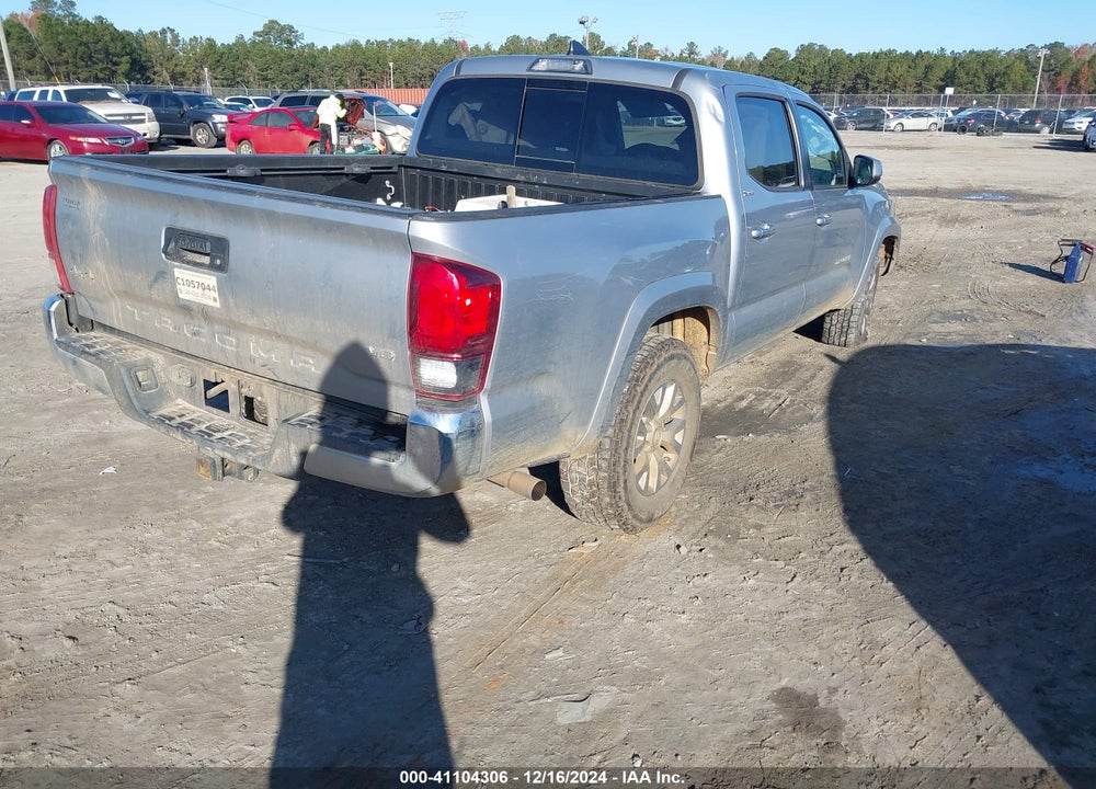 2019 TOYOTA TACOMA SR5 V6 VIN: 3TMCZ5AN8KM256865
