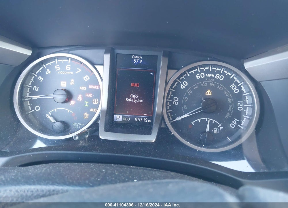 2019 TOYOTA TACOMA SR5 V6 VIN: 3TMCZ5AN8KM256865