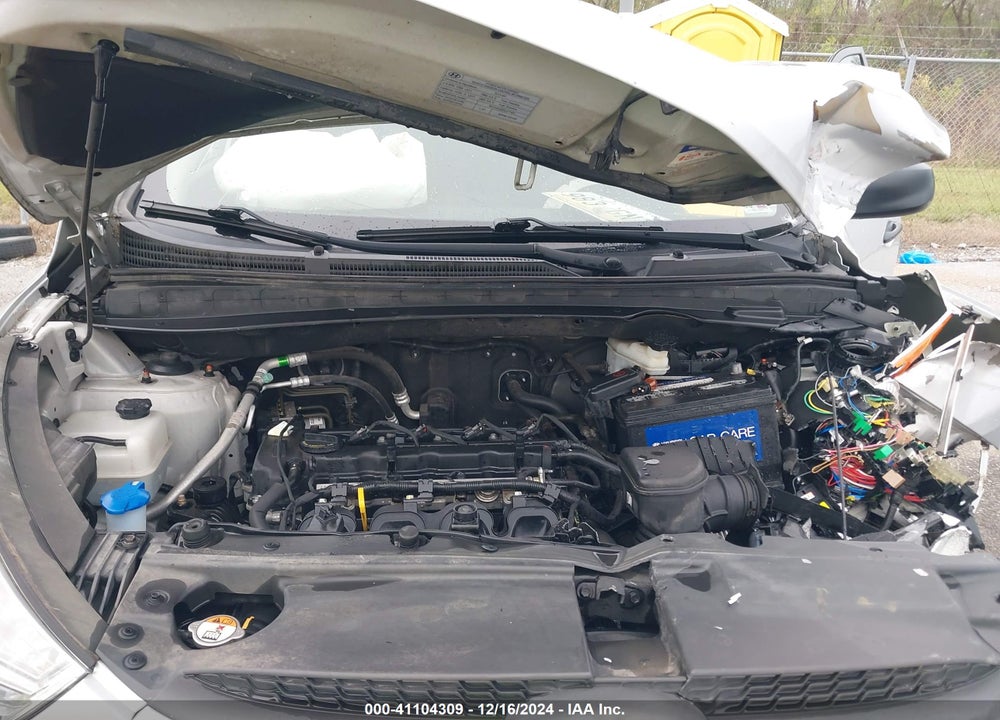 2013 HYUNDAI TUCSON GL VIN: KM8JT3AB5DU740277
