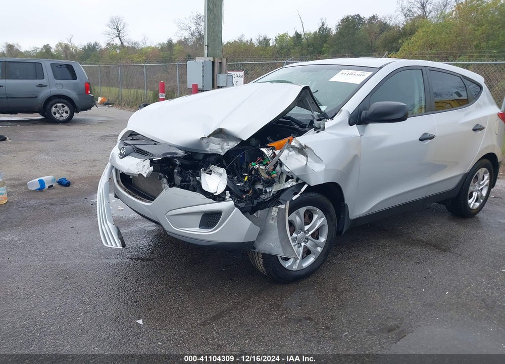 2013 HYUNDAI TUCSON GL VIN: KM8JT3AB5DU740277